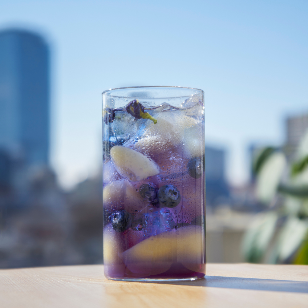 Can be brewed in water. Delicious herbal tea, peach and blue butterfly pea tea bags