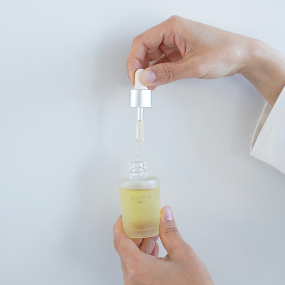 ジャスミンティー バスオイル 30ml – 生活の木 オンラインストア ジャスミンティー バスオイル 30ml – 生活の木 オンラインストア