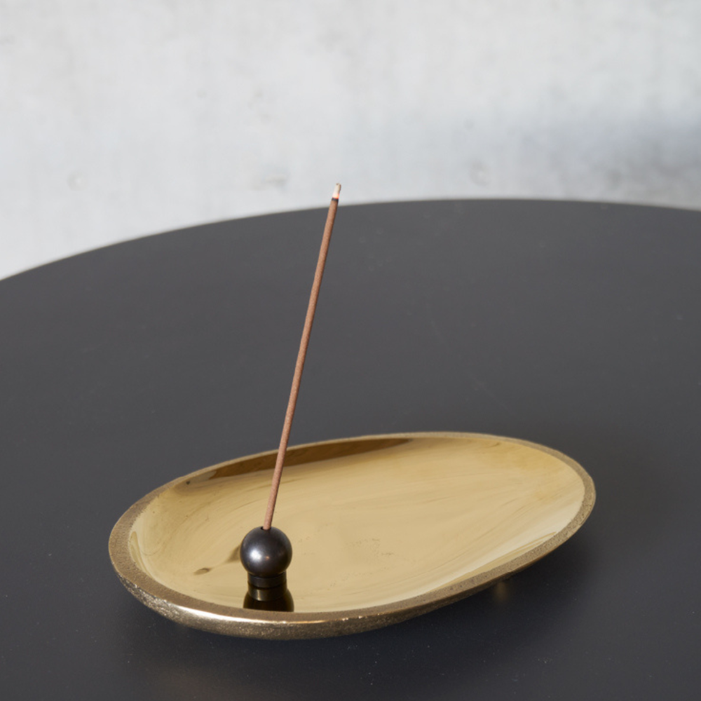 Minimalist design incense holder, black