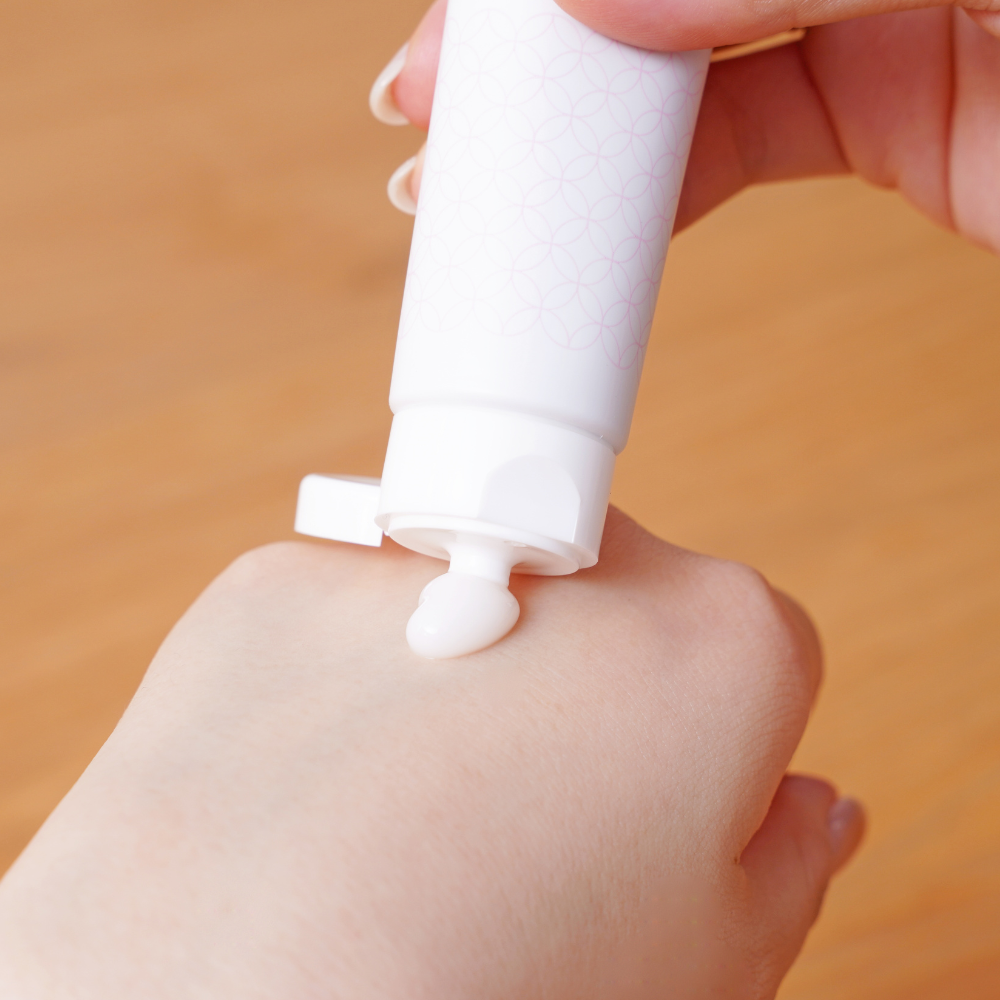 KuSuハンドクリームPro 生活の木フレッシュフローラルの香り 40g